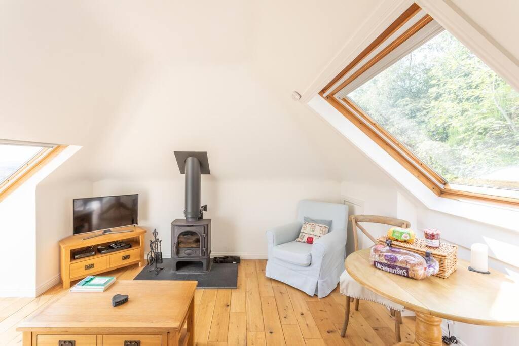 The Mews - A Cottage With A Spectacular Lake View Port Of Menteith Eksteriør billede
