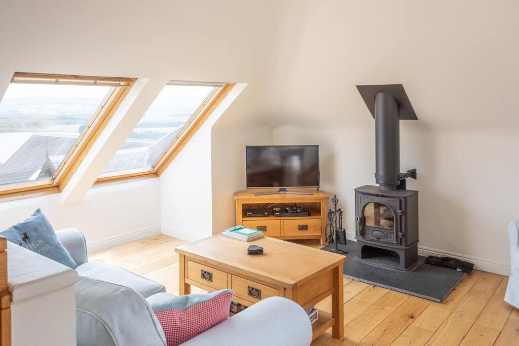 The Mews - A Cottage With A Spectacular Lake View Port Of Menteith Eksteriør billede